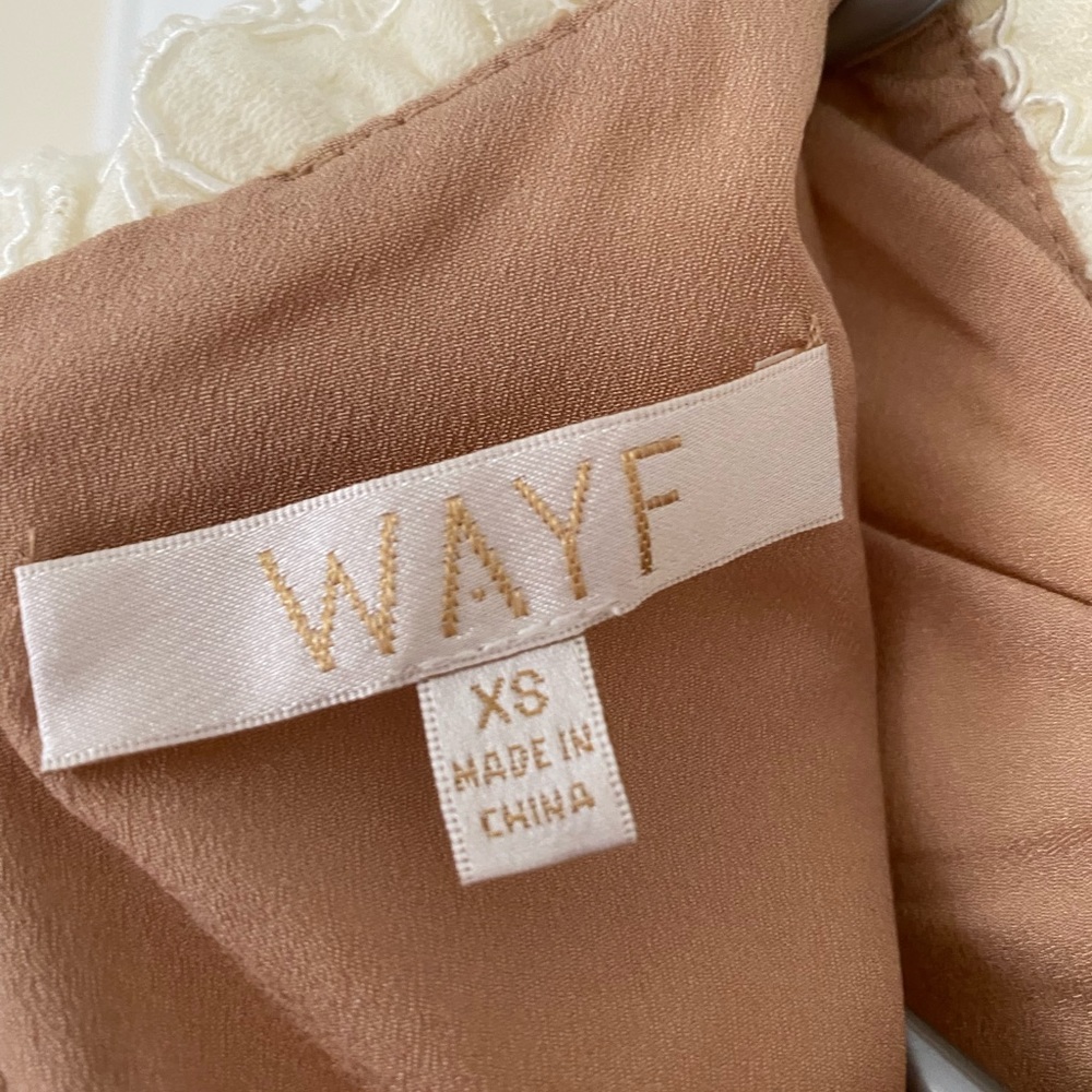 Wayf Emma Puff Sleeve Dress - Picture 3 of 4